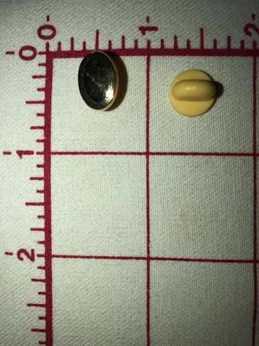 Goldfarbener krawattennadel - goldfarbener,